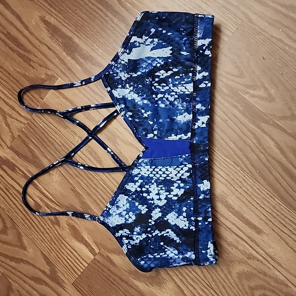 Alo sports bra size lg